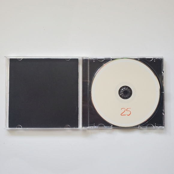 Adele 25 Album CD 💿3/$35+Free Shipping!🚚 - Picture 4 of 5